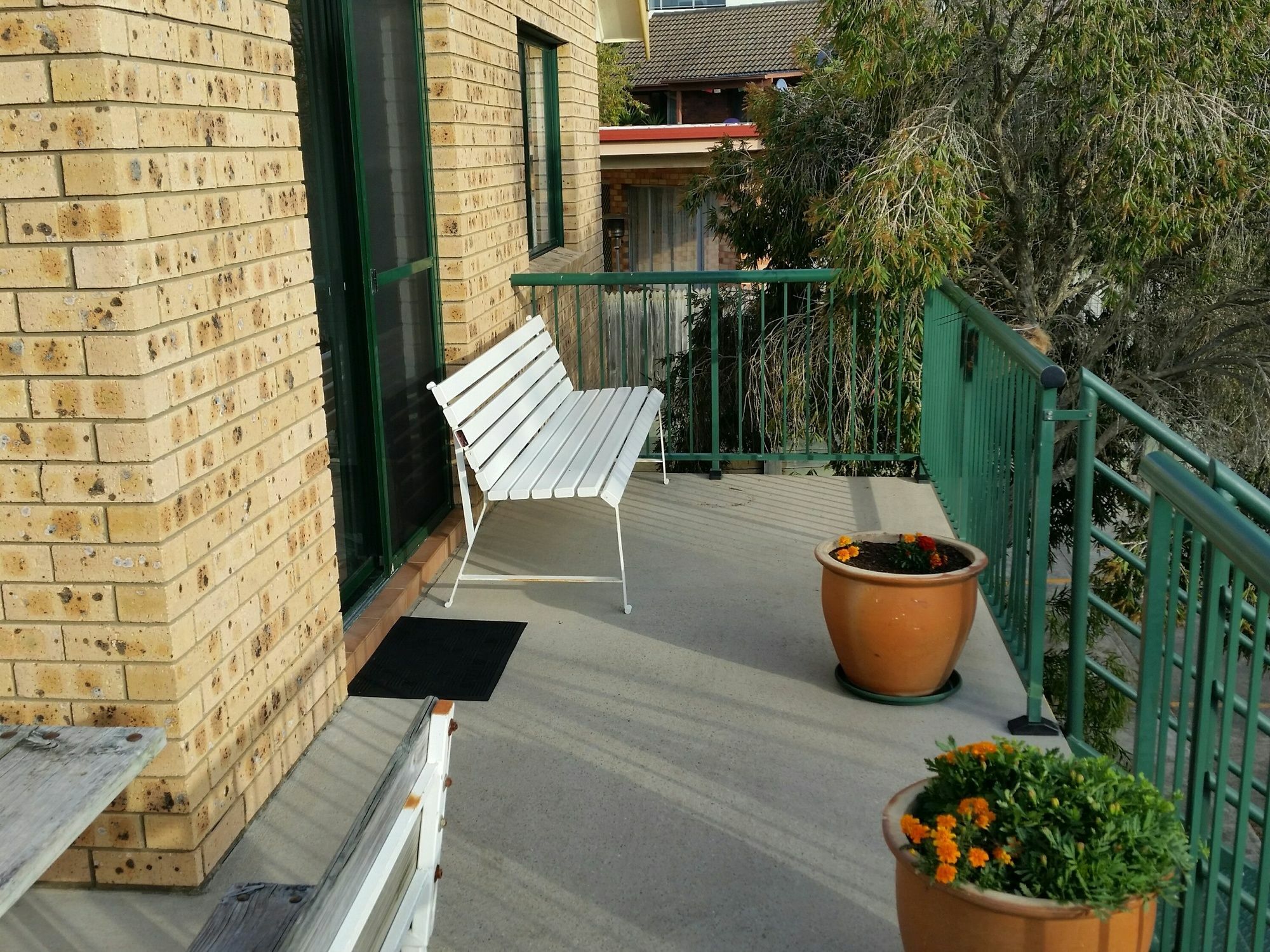 Wandarrah Lodge Hostel Merimbula Exterior photo